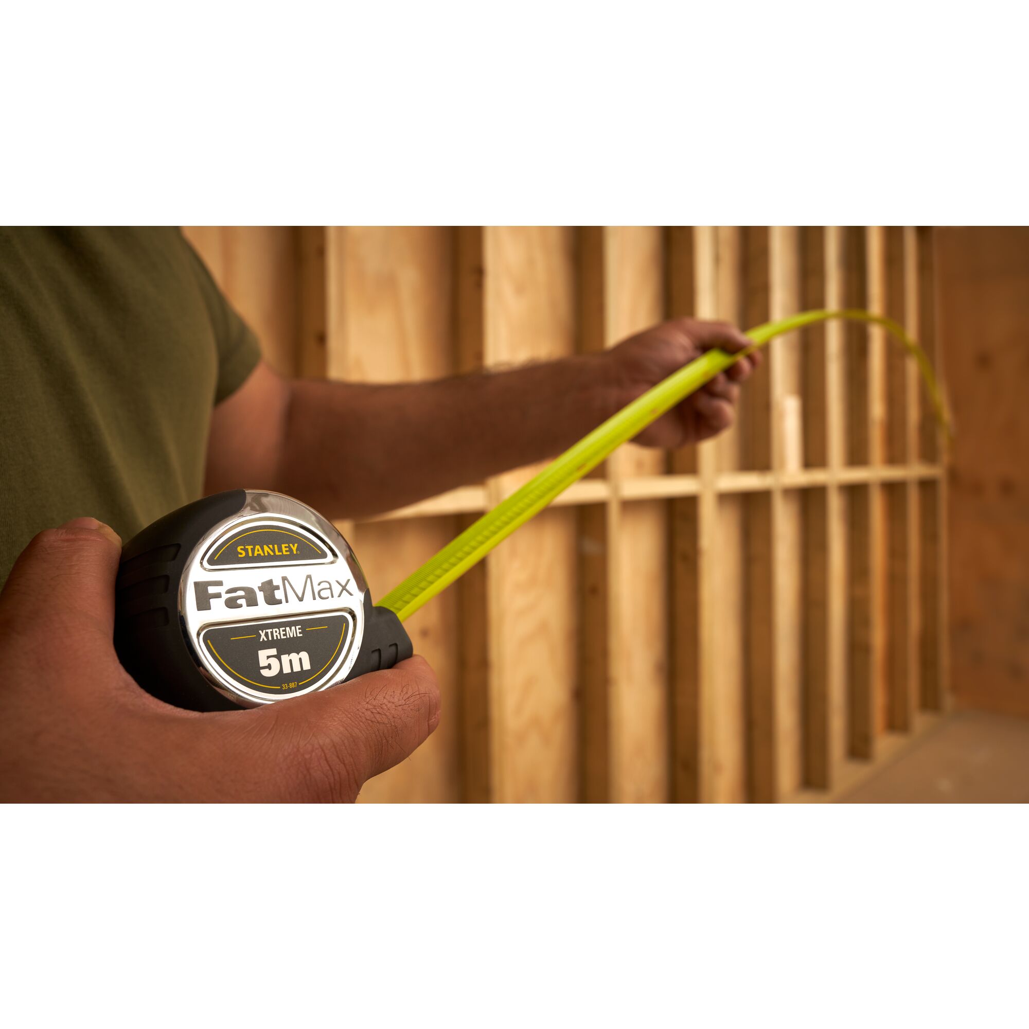 STANLEY® FATMAX® Xtreme™ 5M (32mm Wide) Tape Measure | STANLEY STANLEY® FATMAX® Xtreme™ 5M (32mm Wide) Tape Measure | STANLEY
